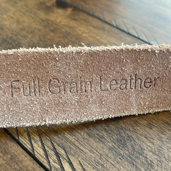 Men’s Brown Full Grain Leather Belt size approx  48” long - Picture 7 of 14